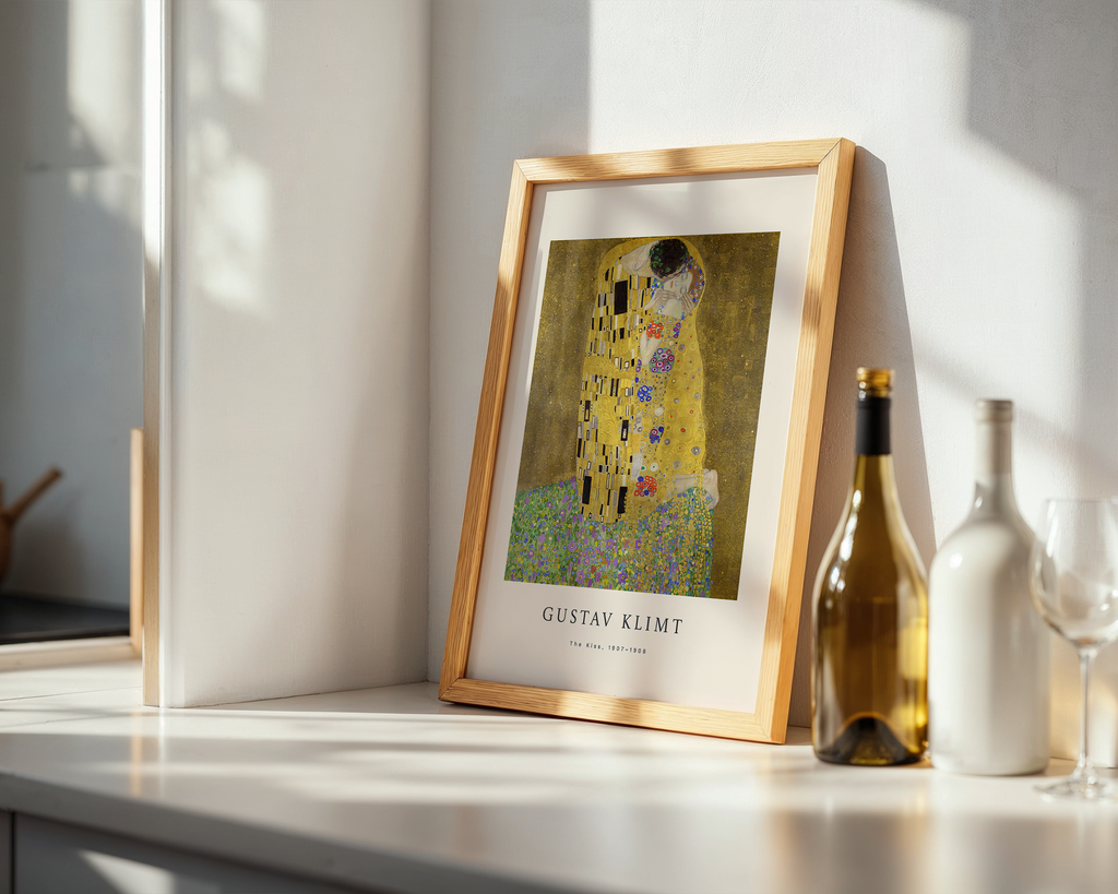 The Kiss – Gustav Klimt Gold Art Print
