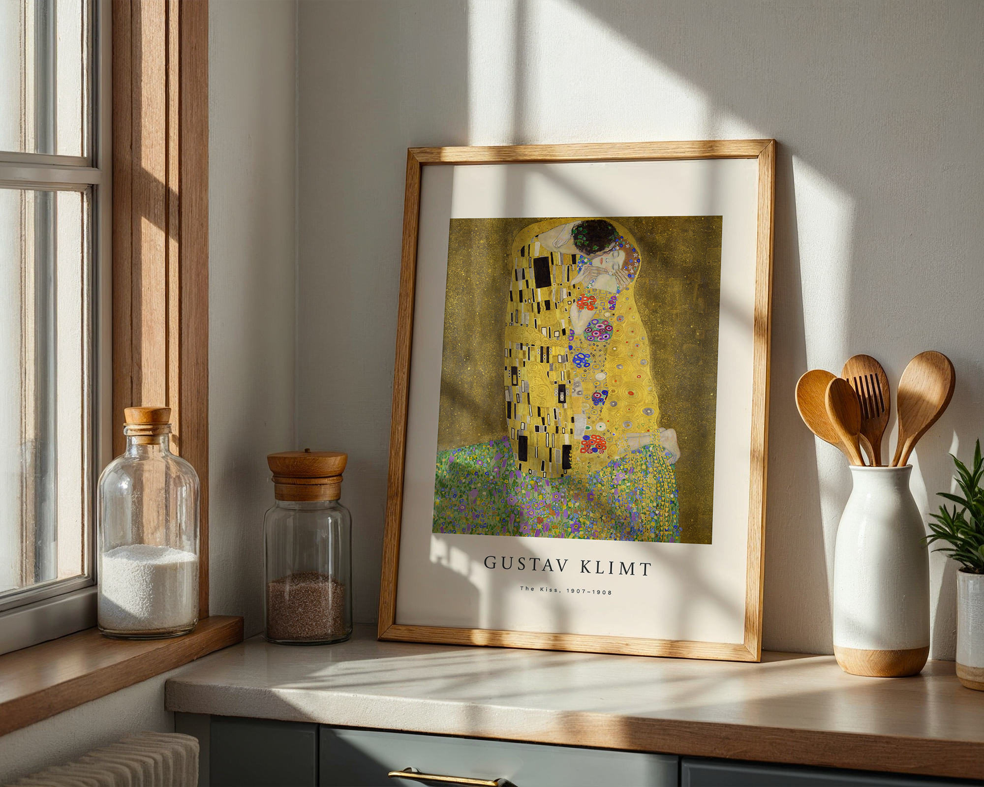 The Kiss – Gustav Klimt Gold Art Print